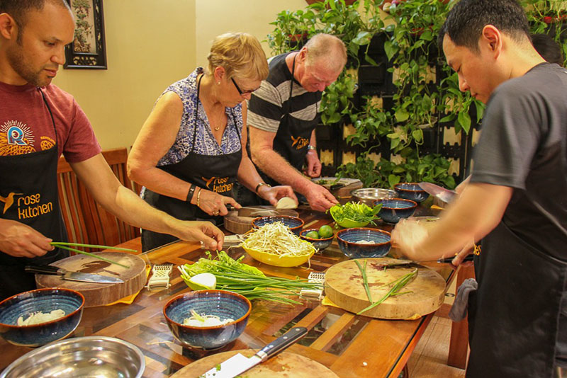 Hanoi cooking class - how long to spend in hanoi